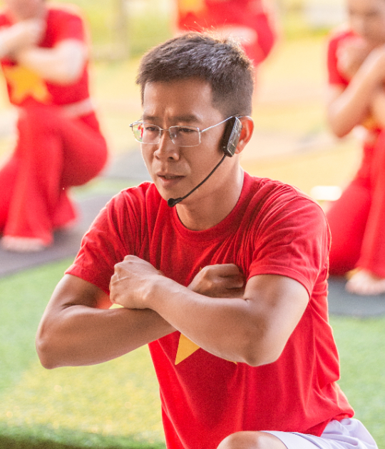 HLV Spartan đồng hành
